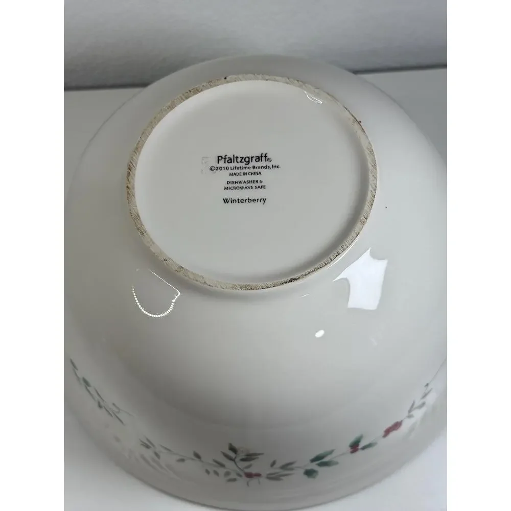 Vintage Pfaltzgraff Winterberry 10in Round Serving Bowl Holly Berry Christmas